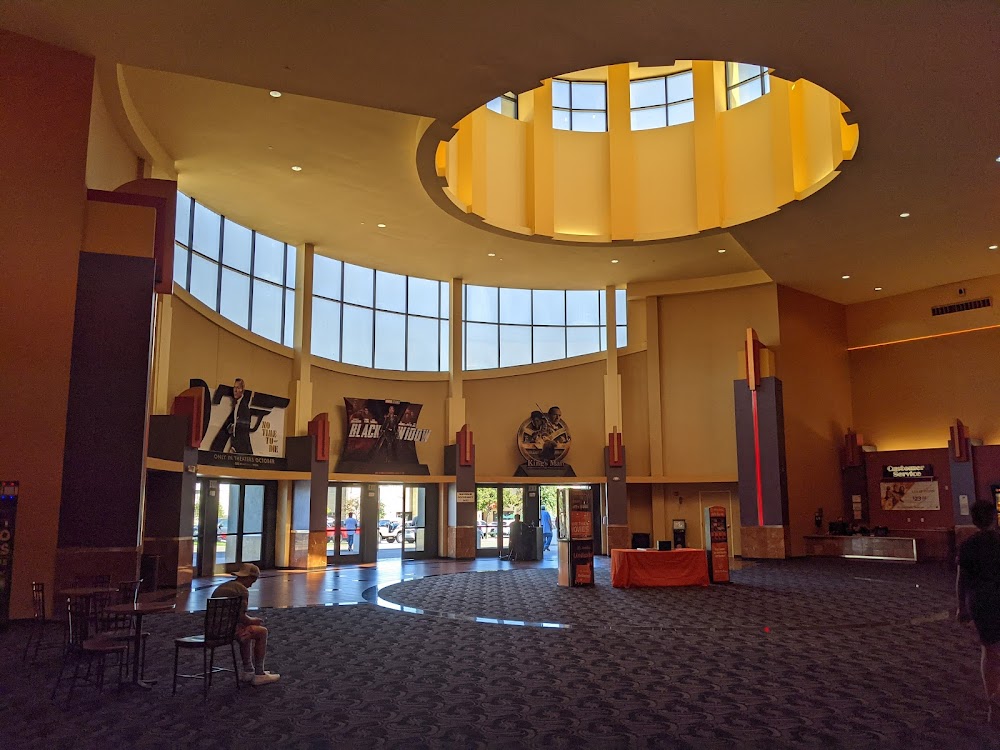 Escondido, CA Travel Guide - Experiences.com - Regal Escondido Stadium 16 Escondido Ca